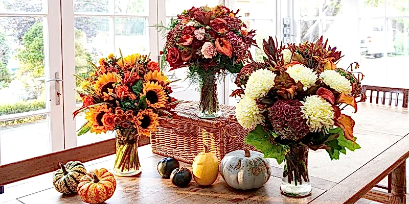 12 Best Autumn Flowers & Foliage for Bouquets