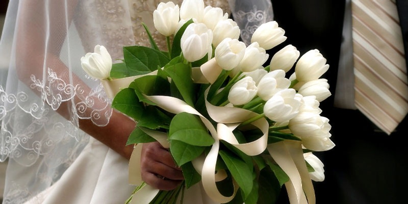 8 Of The Best Flowers for a Spring Wedding