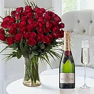 50 Luxury Red Roses & Moët & Chandon
