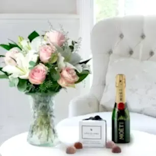 Simply Pink Rose & Lily, Mini Moët & 6 Mixed Truffles