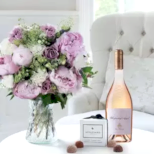 Lilac Rose & Peony, Whispering Angel & 6 Mixed Truffles